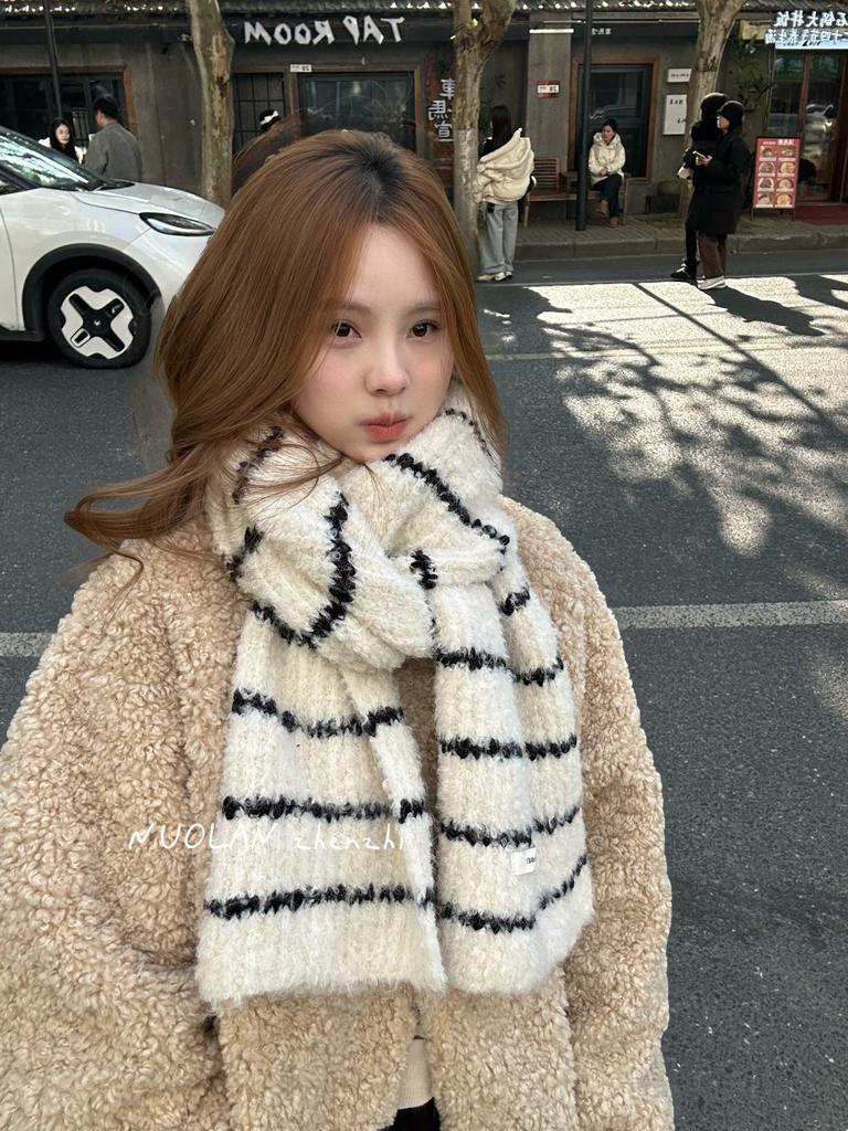 Korean retro striped circle wool blended scarf women's winter thickened soft warm atmosphere scarf manufacturer