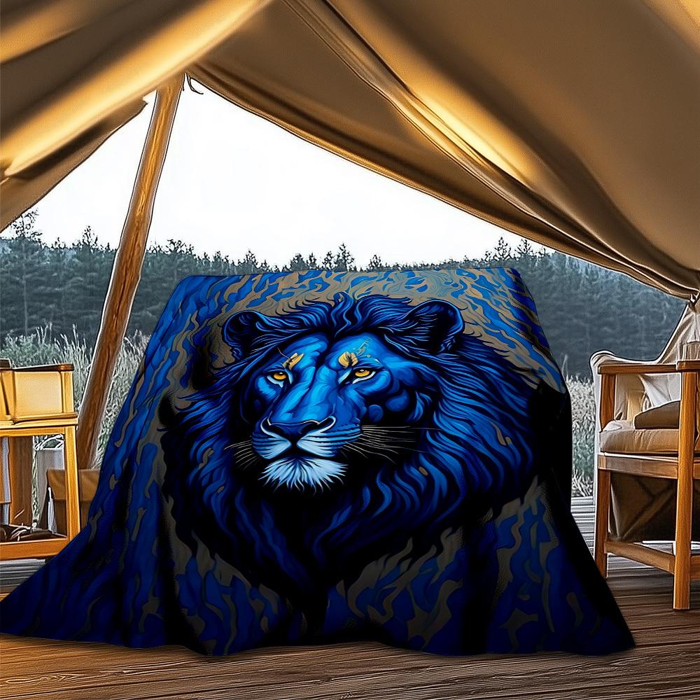 1pc Blue Lion Print Throw Blanket Polyester Fiber, Lightweight Flannel, Soft & Warm, All Season Use for Outdoor, Camping Digital Print