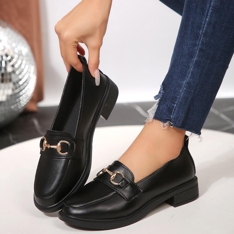 2024 Spring/Autumn Women’s Leather Shoes British Style Metal Chain Black Mary Jane Low Heels Ladies Casual Loafers Plus Size 43