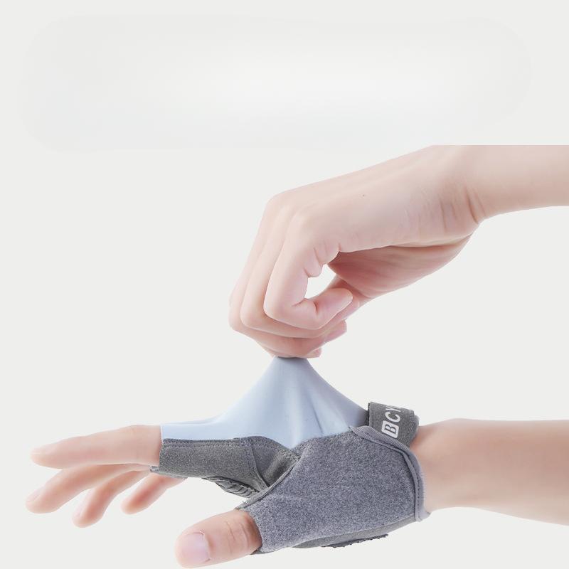 Fitness Gloves Men's Summer Thin Half Finger Exercise Anti Callus Equipment  Horizontal Bar Wrist Guards Strength Training Anti Slip Gloves