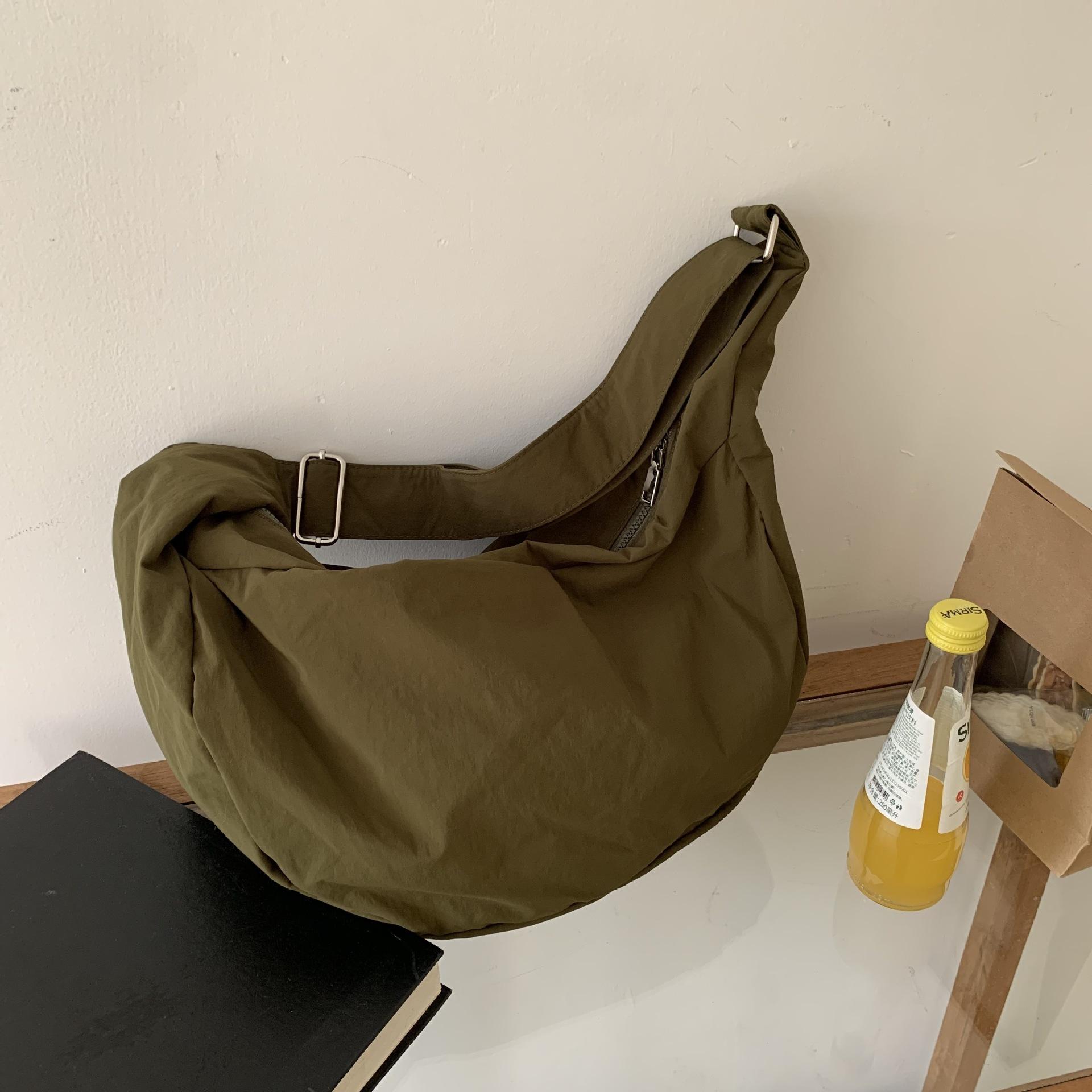

Women s Shoulder Slanted Dumpling Bag, Nylon Cloth Bag, Casual Versatile, Large Capacity Commuting Bag, Fitness Travel Bag зелений