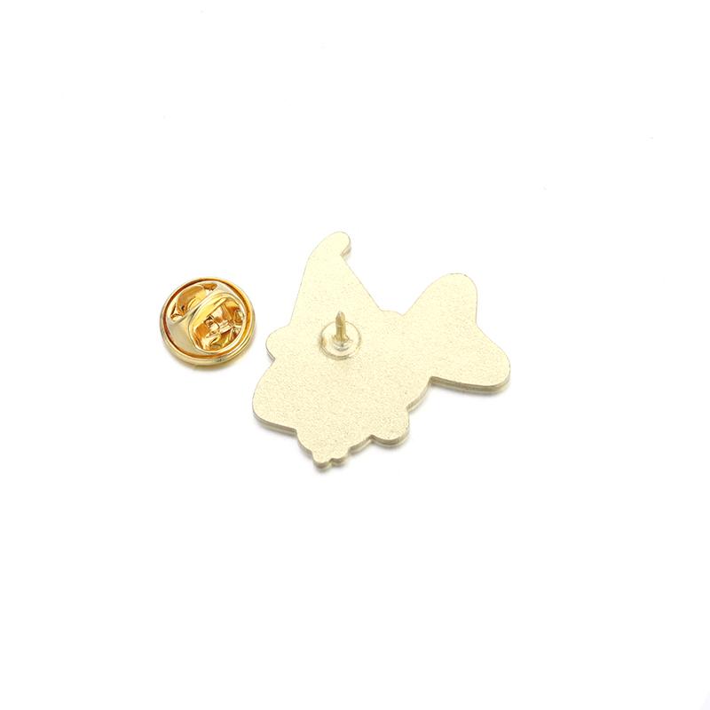Pin's Émaillés Poisson Rouge Personnalisés Broches Chapeau de Sorcière Col de Chemise Revers Badges Mignons Drôles Animal Sorcier Bijoux Cadeau pour Enfants Amis