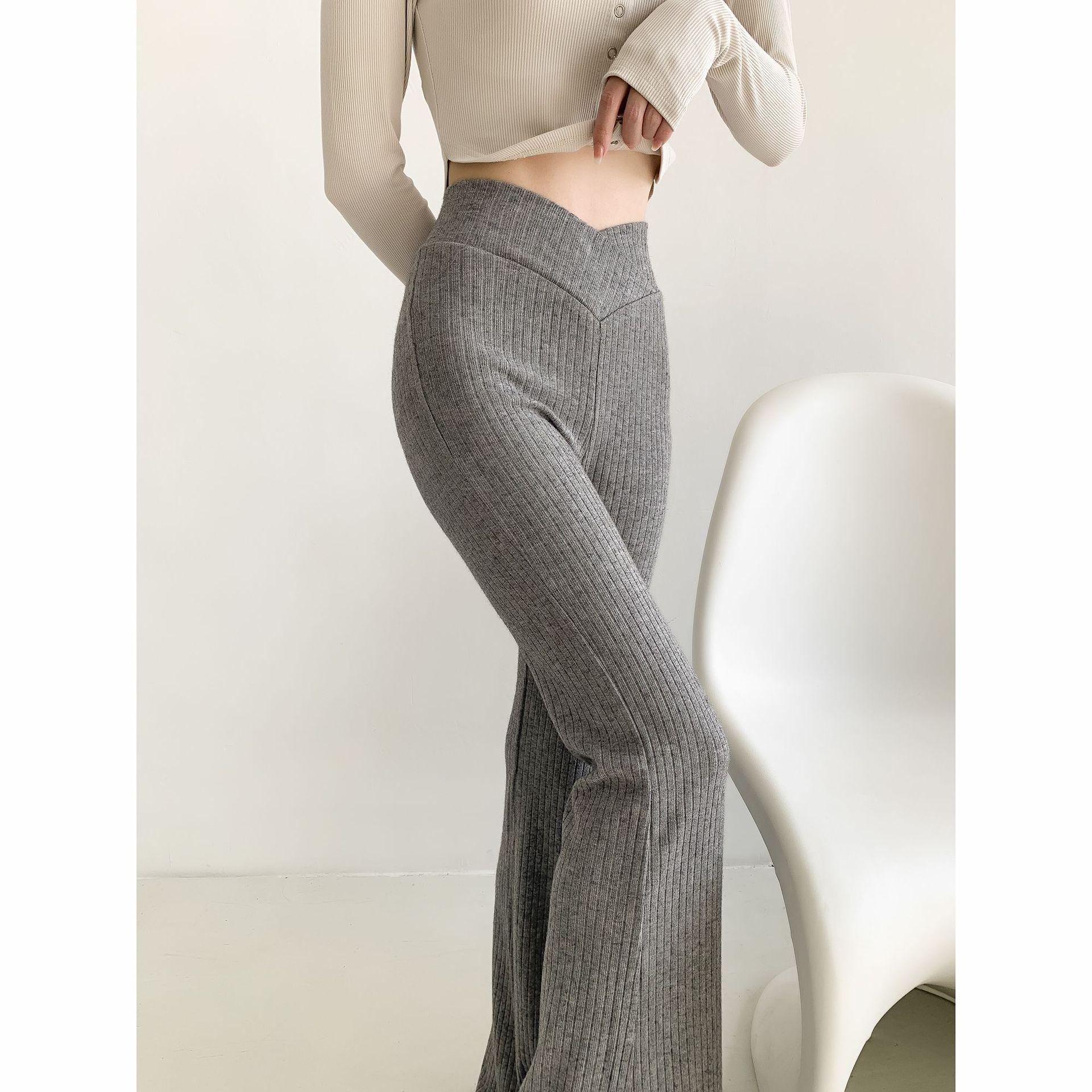 

Women s Slim-Fit High-Waisted Grey Knit Flare Pants - Elastic, Body-Shaping, with Good Drape. L темно-серого