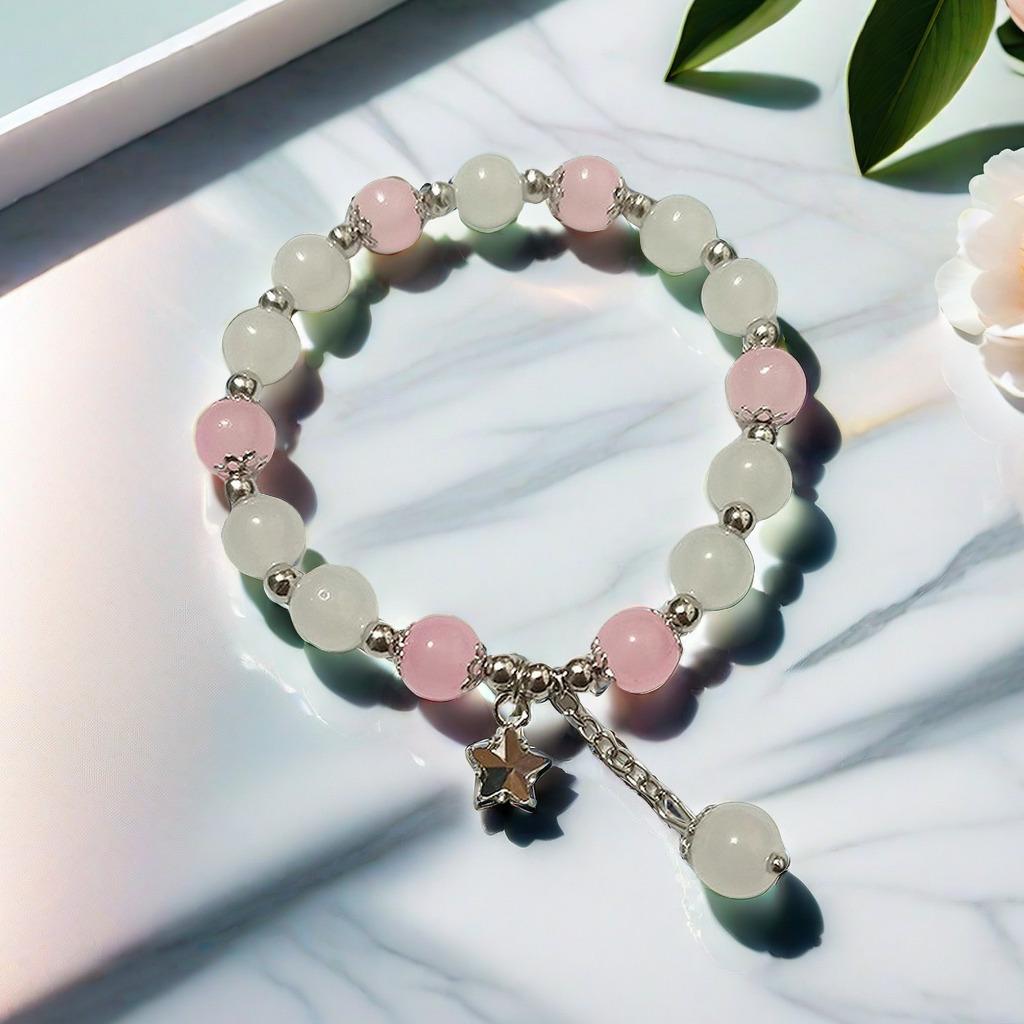Daisy Popcorn Beaded Bracelet: Elegant Women's Hand Jewelry