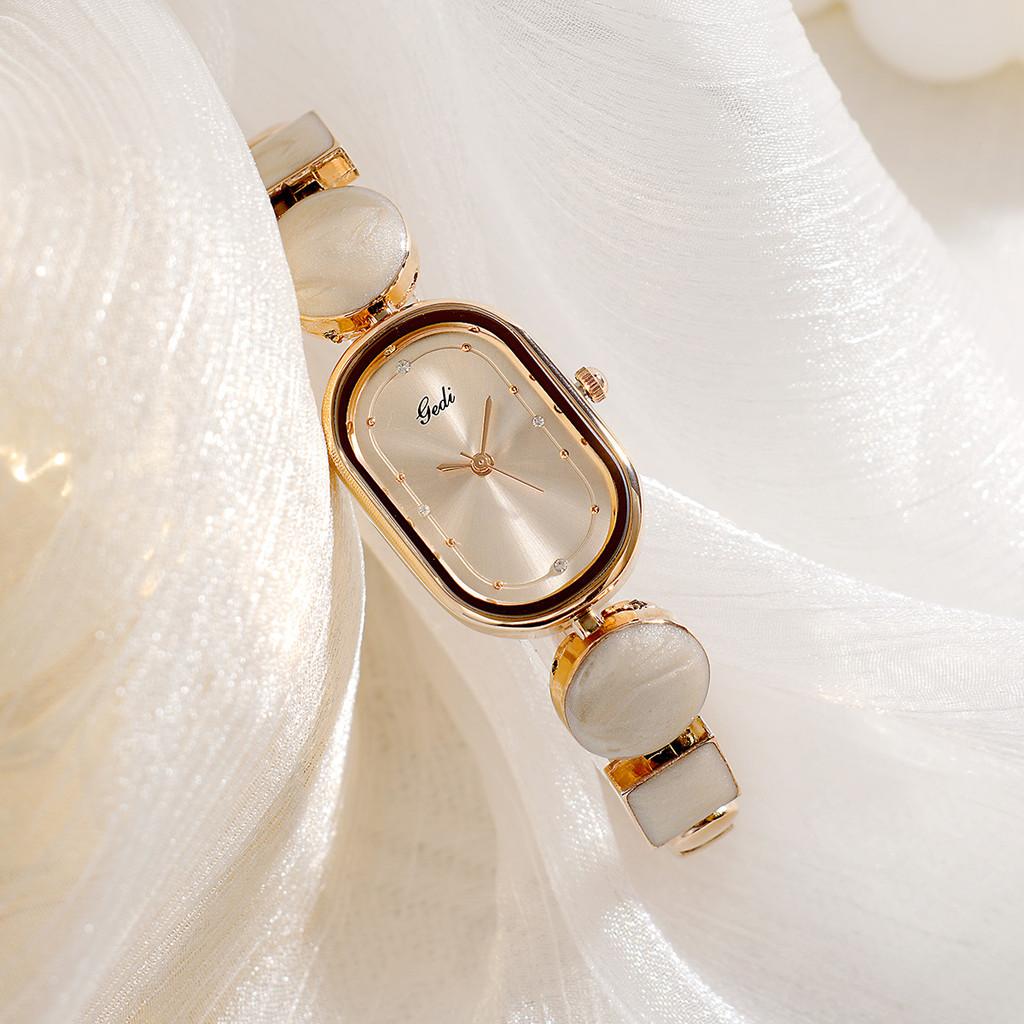 Artistic Oval Quartz Ladies Watch With Waterproof Function For Fashion Women
