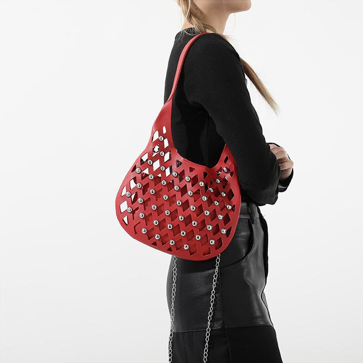 Hollow Underarm Bag for Women with Niche Design 2024 New Hollowed Out Sky Star Commuting Fashionable Rivet Single Shoulder Crossbody Bag
