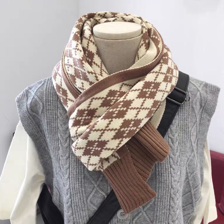 New Year's gift, scarf women's winter Korean version of versatile diamond student couple warm double-sided knitted scarf