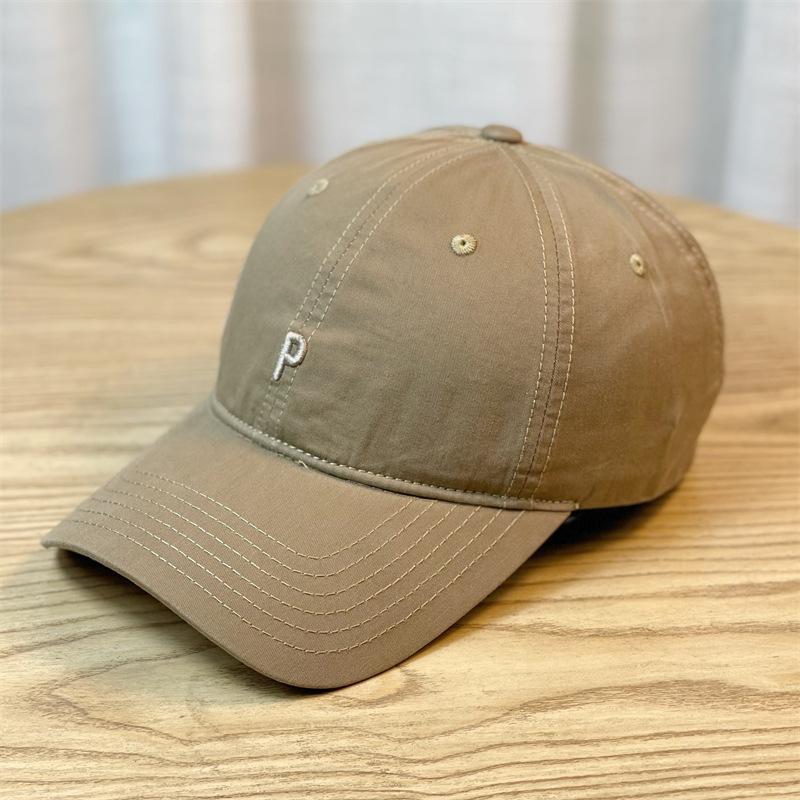 New style hats for men and women with small letters for spring and summer P Soft-top baseball cap with wide brim for large head sizes, casual cap for