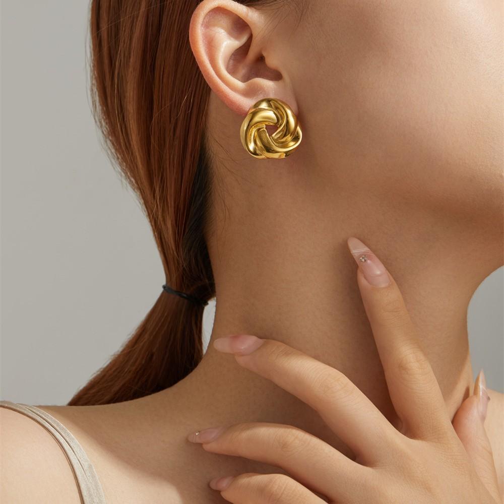 Simple Stud Earrings Fashion OL Light Luxury High-end Earrings Niche Personalized Metal Earrings Ins Style