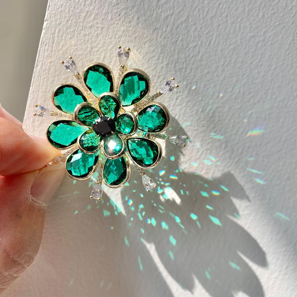 Senior brosjer blomst blad brosje pins for kvinner dress anheng mote brosjer smykker