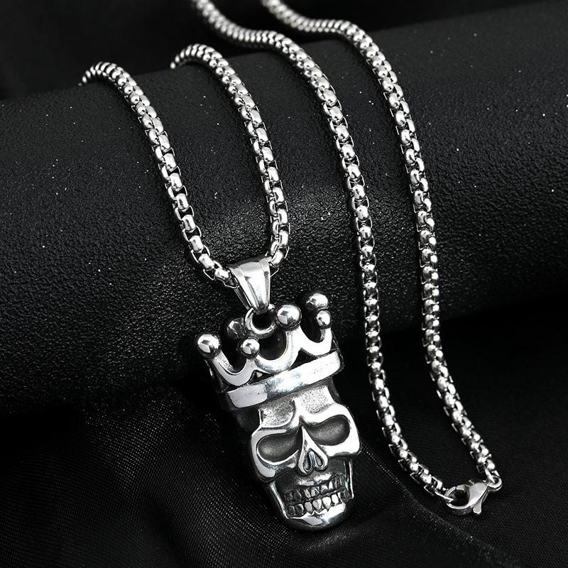 

Vintage Elegant Skull Pendant Necklace Made Of Titanium Steel For Memorable Gift Ideas