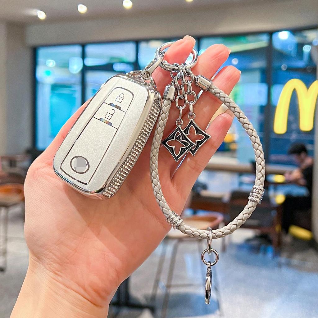 Toyota Key Case for Camry, Corolla, Avalon, RAV4, Venza, Highlander, Levin, C-HR (Female Design)