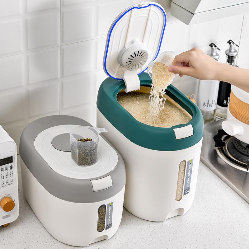 Insect-Proof & Moisture-Proof Rice Storage Bucket, 20 Jin Capacity, with Visible Measurement & Sealed Grains Features.