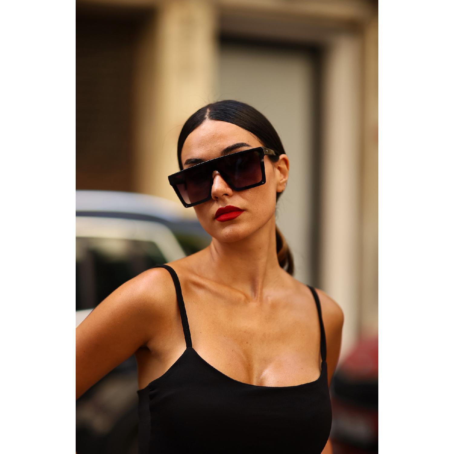 

Солнцезащитные Очки Черная Женщина