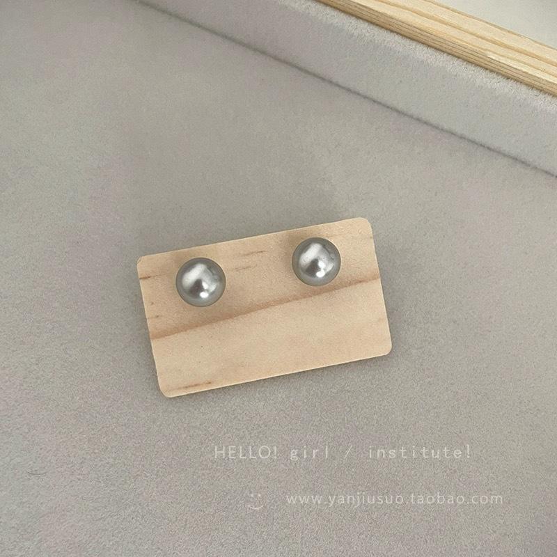 Роскошные и изысканные серьги, модные пусеты с ретро-акцентом. One Size серебряный