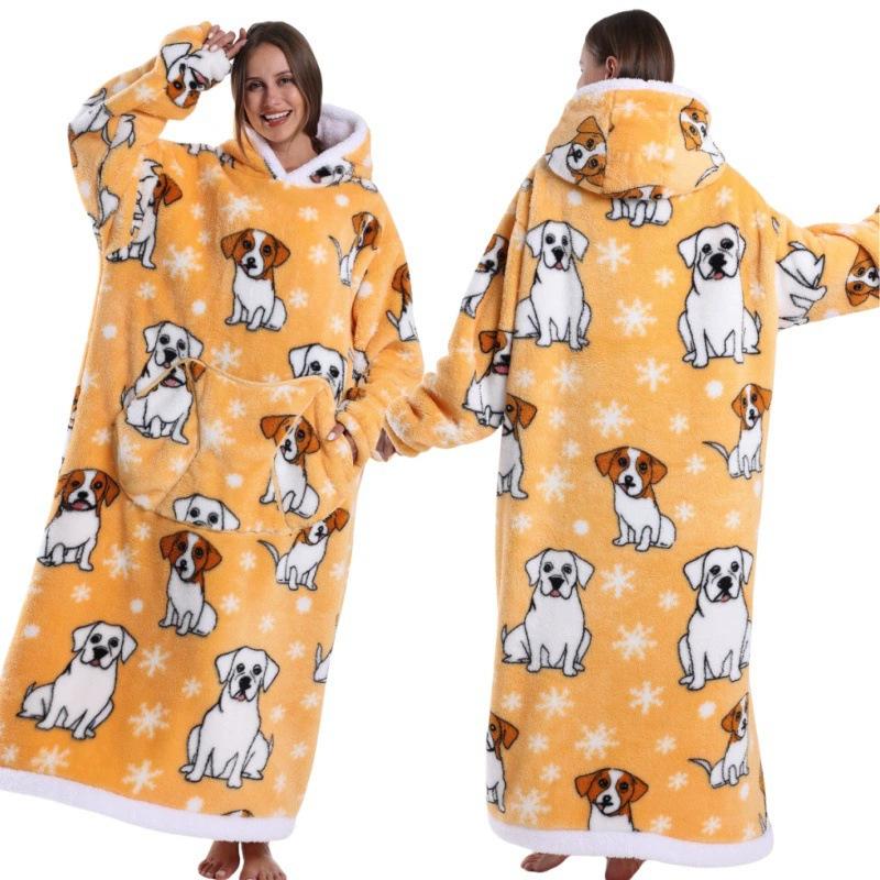 Autumn and winter sports and leisure warm TV blanket senior women's plush comfortable soft bathrobe warm fluffy robe