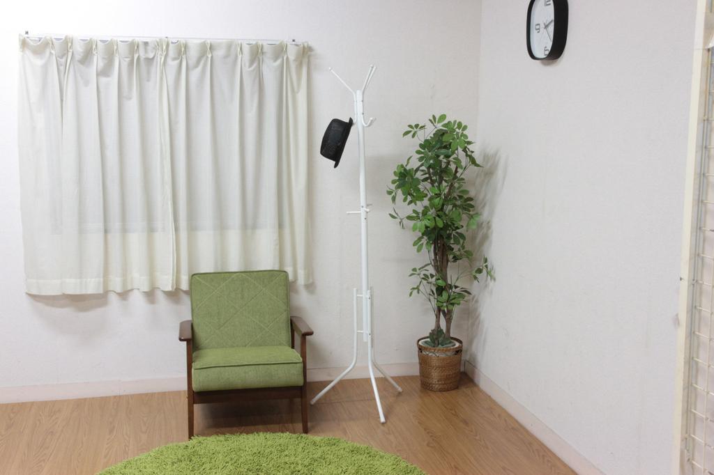 Fuji Boeki Pipe Pole Hanger, 176cm Tall, Steel, White, 14473