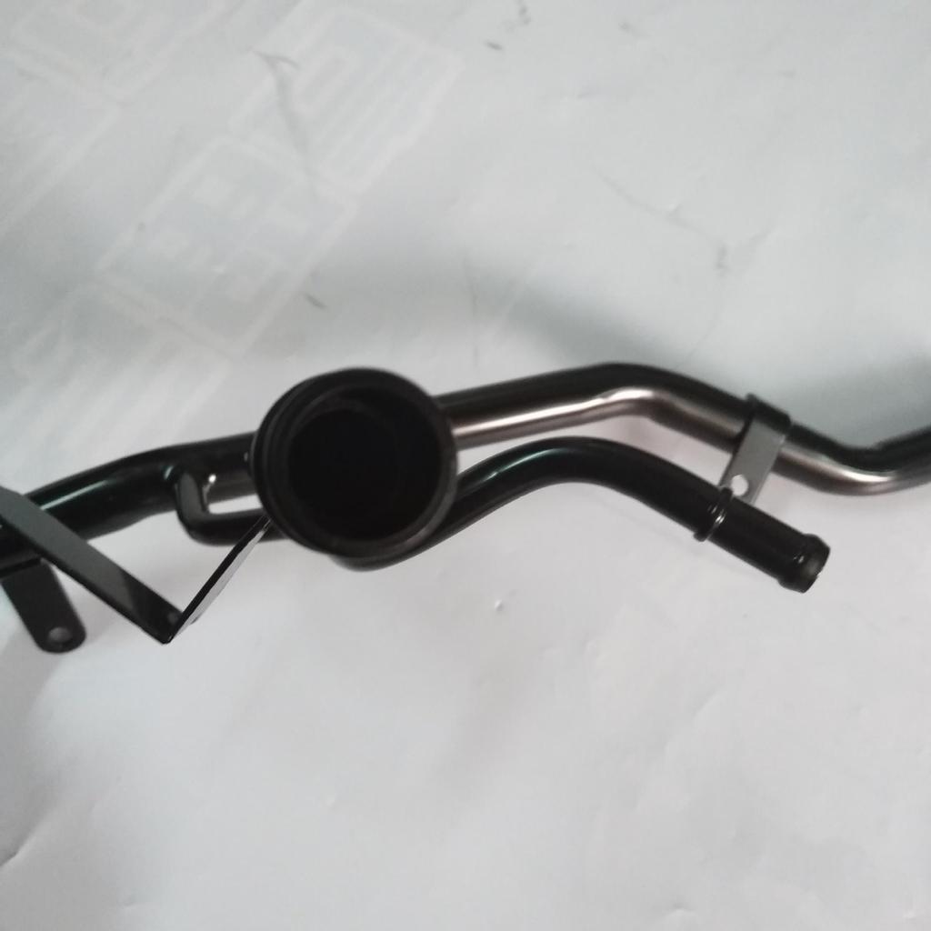 Compatible Engine Coolant Hose for BMW 323i, 328i, 528i, M3, Z3 - Part 11531433059