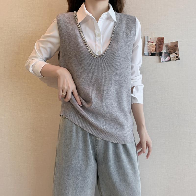 Women Vests Sweaters 2025 Sleeveless V-Neck Black Knitted Vest Sweater Women Tops JJ65