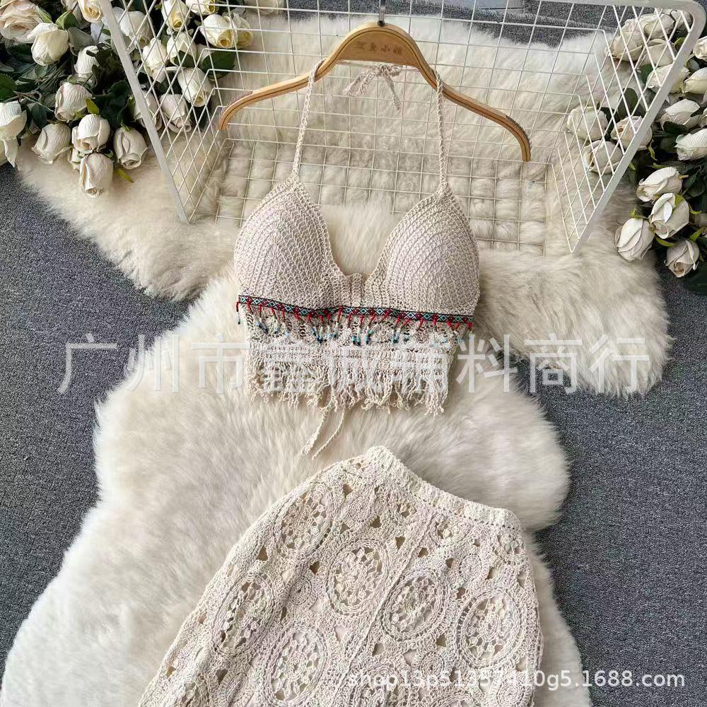 Neck small vest with chest pad, sling inside, shoulder-spilled backrest, hollow tube top, embroidered vest, women's summer short top