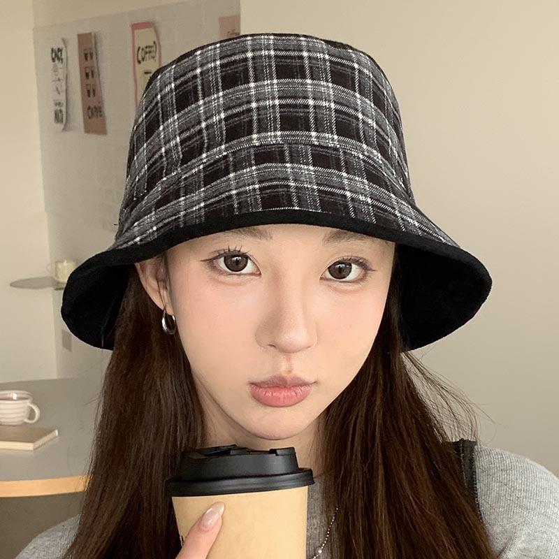 Retro Double-sided Plaid Bucket Hat Women's Autumn and Winter Deerskin Velvet Showing Face Small Versatile Basin Hat Casual Hat Tide