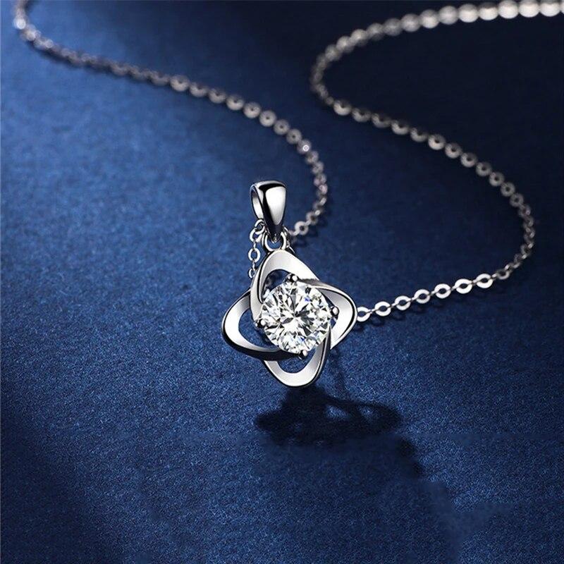 D Color 100% Moissanite Clover Necklace 1 Carat VVS1  Lab Diamond Flower Pendant Necklace For Women Girls Birthday Wedding Gift