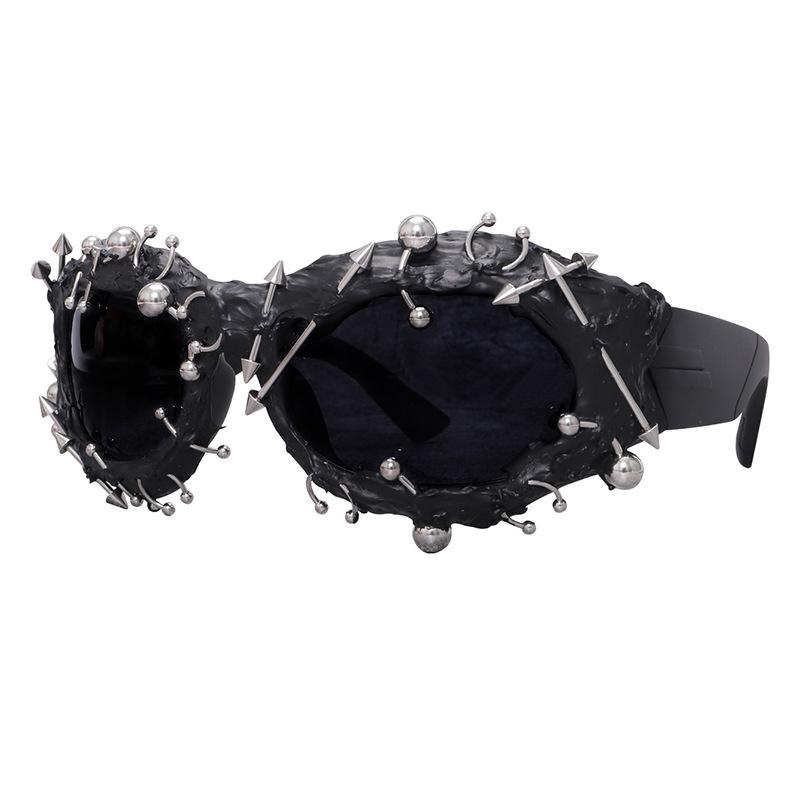 

Модные солнцезащитные очки в панк-стиле для улицы, персонализированные солнцезащитные очки с декоративными заклепками для мужчин и женщин, модные уличные солнцезащитные очки чёрный