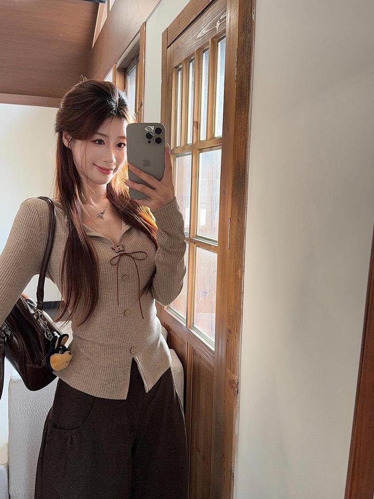 Retro Bow V-Neck Long-Sleeve Women's Slimming Top - 2025 Autumn Collection