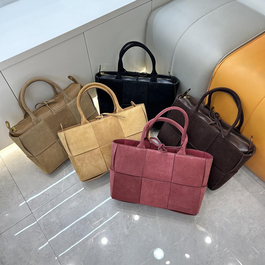 Früher Herbst neue matte Rindsleder gewebte Tasche modische Tasche Handtasche große Kapazität Tasche Einkaufstasche