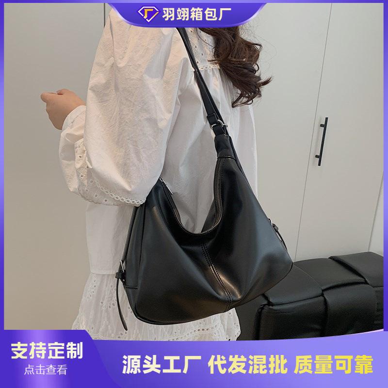 Retro big bag women's new large-capacity tote bag casual shoulder messenger bag backpack
