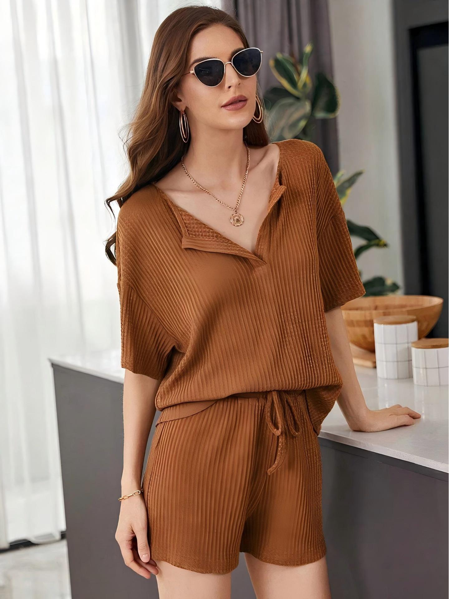 

Women s Knit Short Sleeve & Shorts Two-Piece Lounge Set XL бурштин