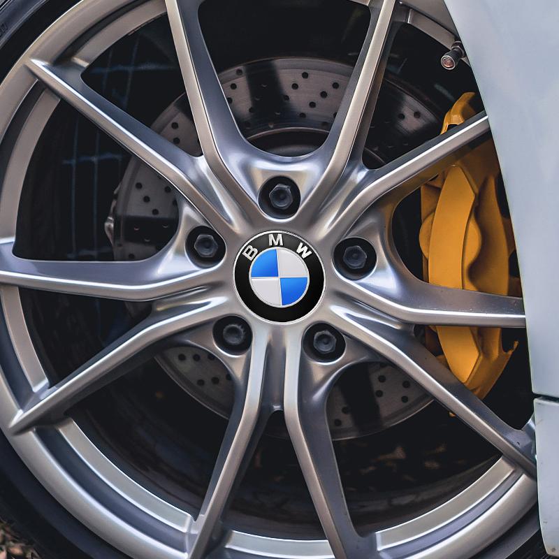 56mm 65mm Emblemat Samochodowy Naklejki na Środkowe Koło Dekielki Piasty Naklejka Dla BMW M M3 X5 X1 X3 E46 E90 E39 F10 F20 F30 G20 E60 E36 E34 X6