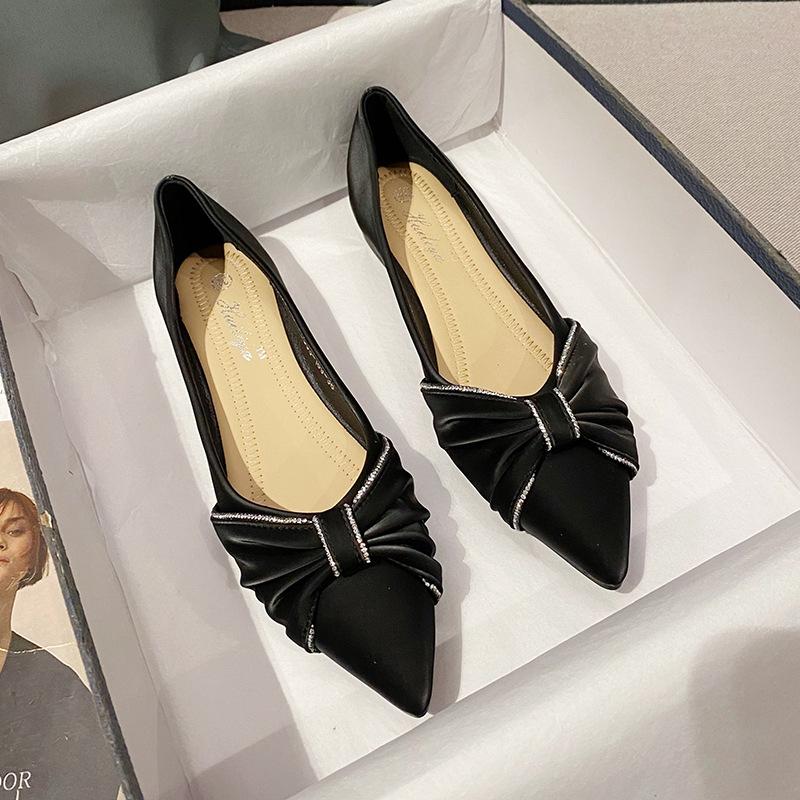 Single shoes women's 2025 spring and autumn Korean version shallow mouth bow lady shoes soft sole pointed flat sole soft sole comfortable