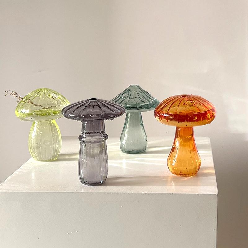 Transparent Mushroom Glass Vase Hydroponic Flower Pot Creative Desk Decorative Vase Aromatherapy Bottle Home Office Decorations