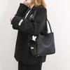 2023 Winter New Women's Bucket Bag, Niche Design, Large Capacity Commuting Shoulder/Crossbody/Handbag