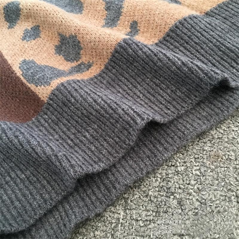 QICED Větrný svetr s patchworkem z leopardího potisku Dámský měkký zahuštěný kašmírový pletený top s dlouhým rukávem ve stylu ins