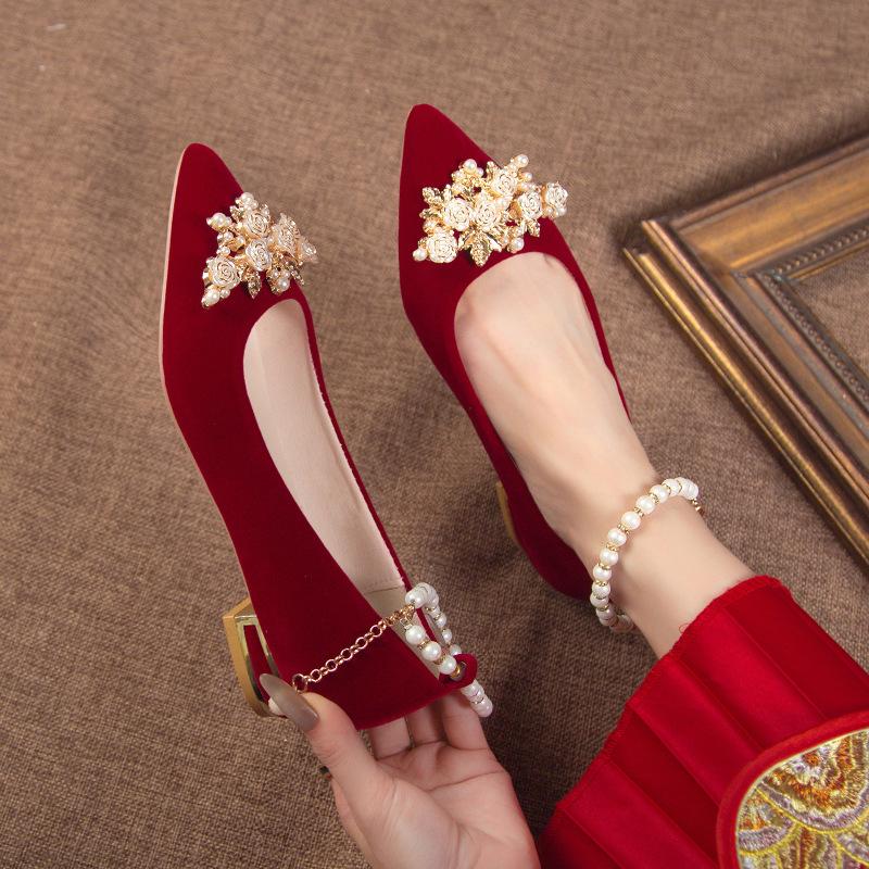 Red high-heeled wedding shoes women's new straps beaded bride toasting Xiuhe wedding dress two wear not tired feet women's shoes