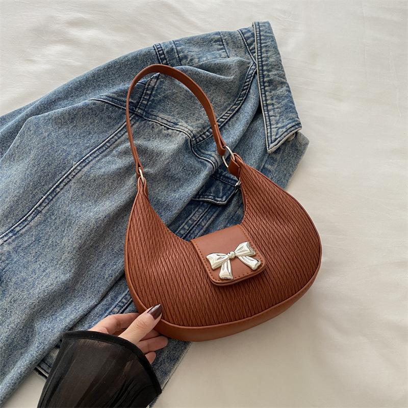 

2025 новая сумка на плечо с бантом, темпераментная, простая, с высокой ценностью, универсальная, ins, зимняя сумка под мышкой коричневый