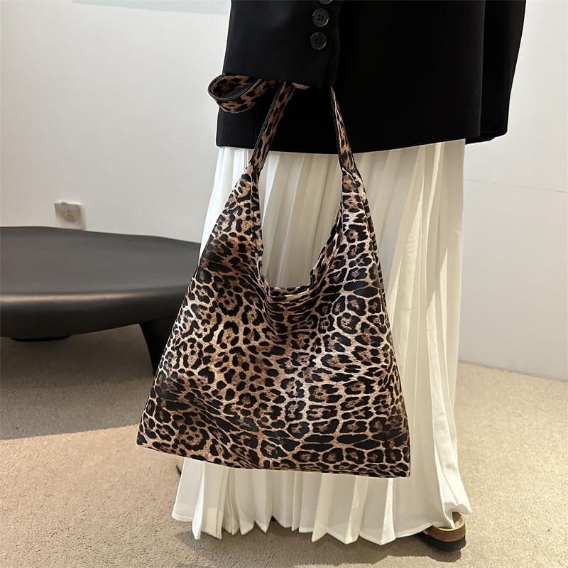 Large Leopard Contemporary Print Tote Bag For Women With Unique Shape And Spacious Design