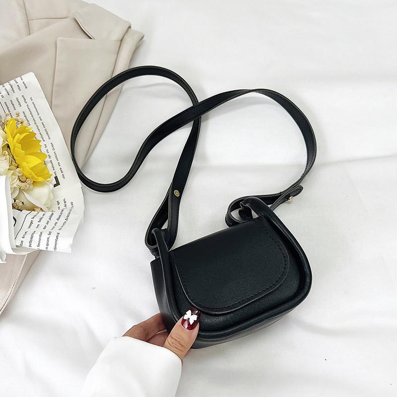 Chic 2023 Autumn New Shoulder Bag For Women Korean Version Saddle Bag Simple Saddle Bag Street Fashion Crossbody Bag чёрный
