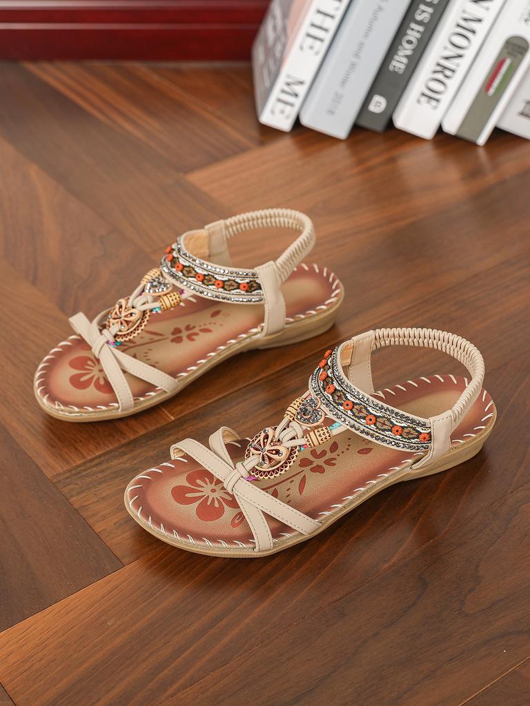 Fashion Bohemian Spring 2025 New Large Size Flat Flower Rhinestone Sandals Open-toed Beach Ladies Sandals