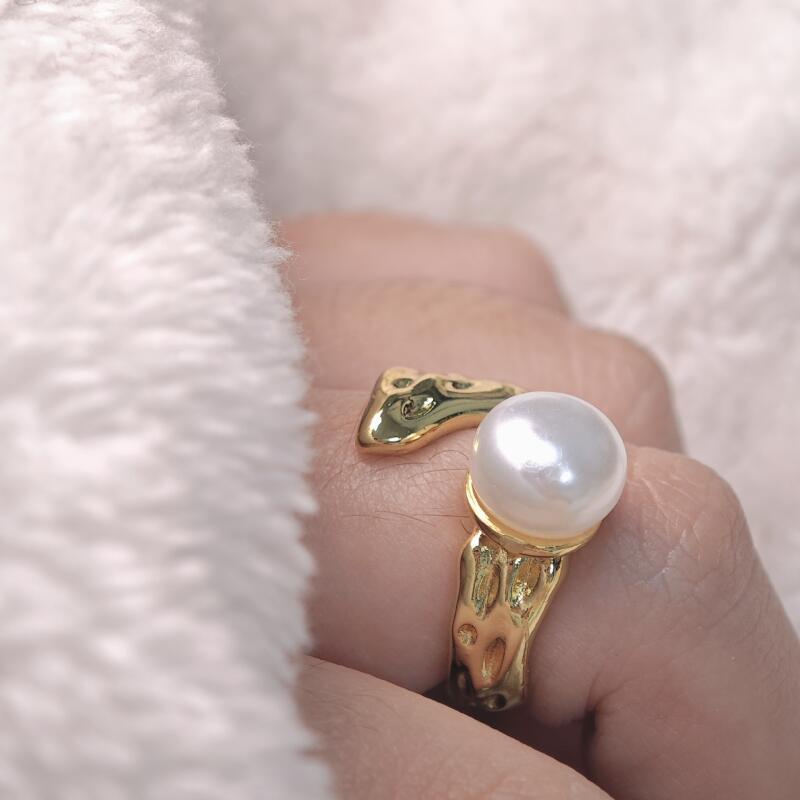 Baroque Imitation Pearl Irregular Rings for Women Men Unique Personality Design Wide Opening Rings Banquet Jewelry Accessories