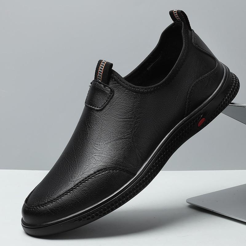 Fashion New Casual Men Shoes Adult Male Footwear Handmade Boat Shoes Leather Male Loafers Men Design Moccasin Fashion Slip on Soft Flat