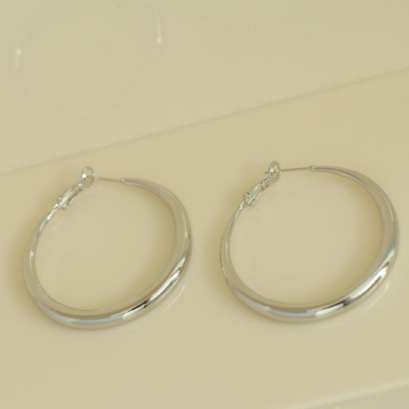 1PAIR Minimalist Earrings, No Ear Holes, Mosquito Coil Disc, Ear Clips, Temperament and Texture Earrings.