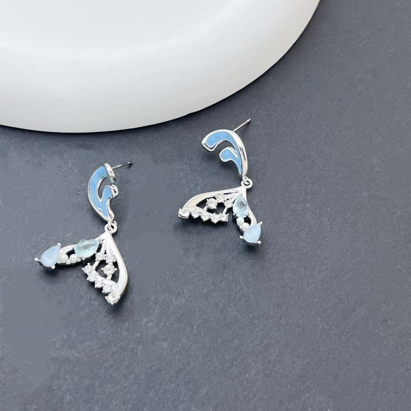 Elegant Rhinestone Enamel Fishtail Pearl Stud Earrings - Korean Style, Versatile Jewelry for Women