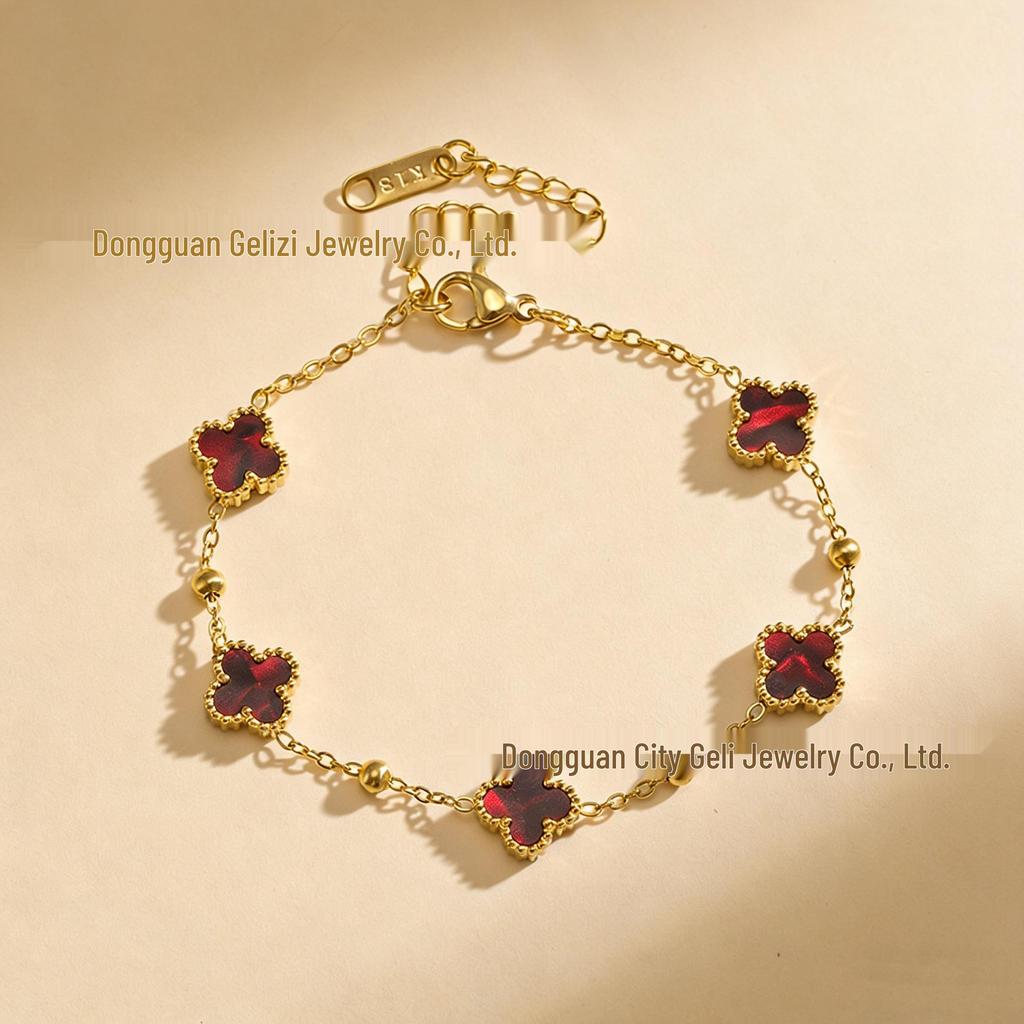 9MM Titanium Steel Colorfast Lucky Clover Bracelet with Shell Four-Leaf Clover Design.