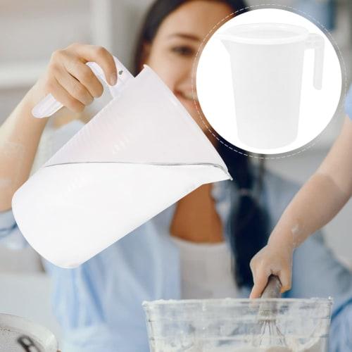 WINOMO Heat-Resistant Plastic Measuring Cup with Handle, 3.5L, with Lid, Polypropylene Resin, BPA-Free