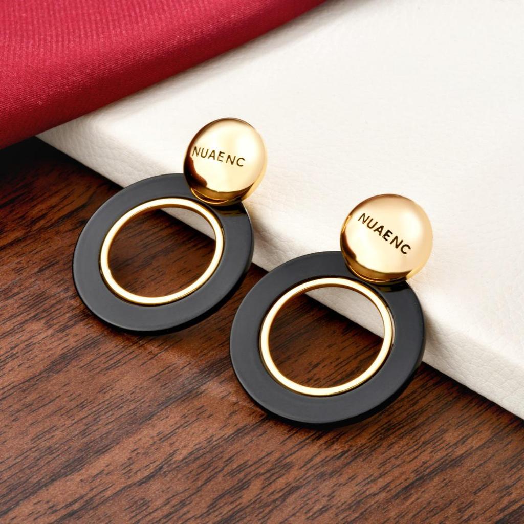 Trendy European & American High-End Niche Versatile Stud & Exaggerated Round Earrings
