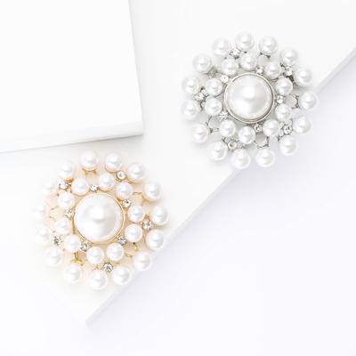 Popular Alloy Pearl Flower Brooch Delicate Ladies Suit Cardigan Corsage Ornament Pin