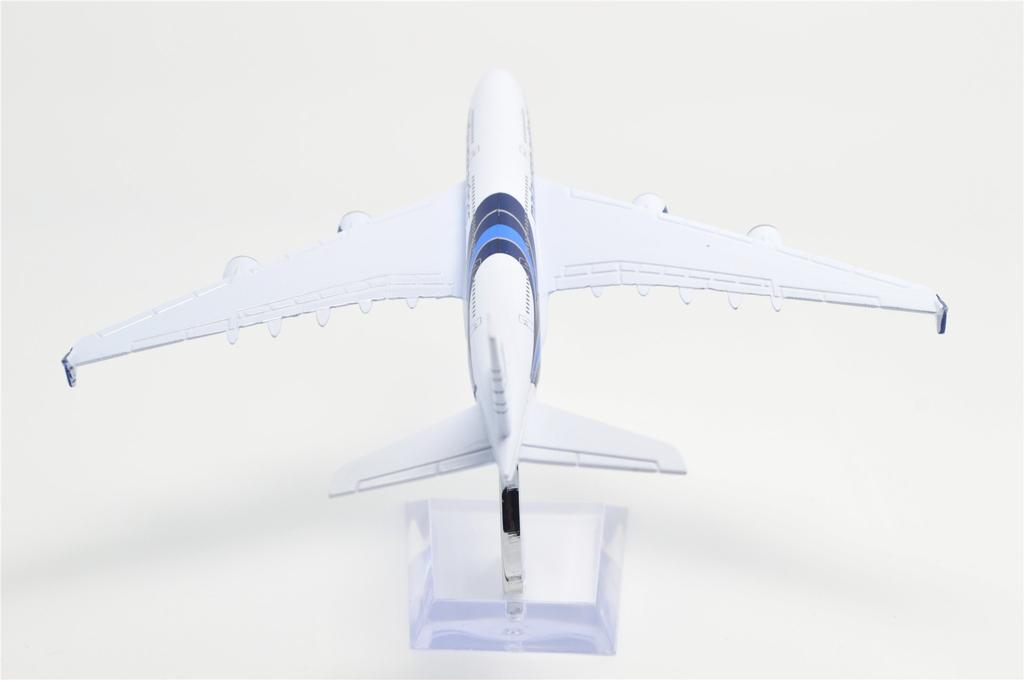 TANG DYNASTY 16cm Malaysia Airlines Airbus A380 Alloy Airplane Model Toy 1/400